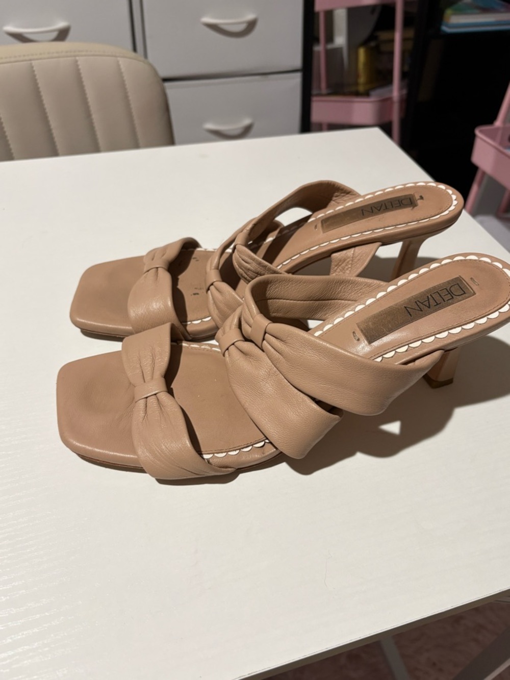 DELANI Tan Knotted Mid-Heel Sandals